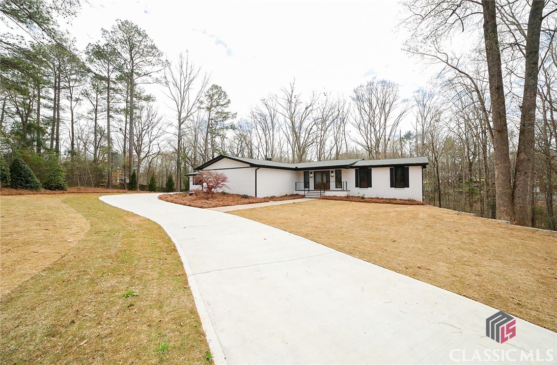 1041 Hollow Creek Way