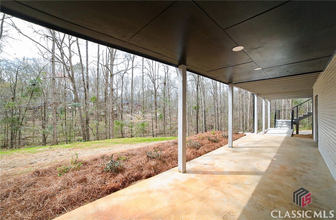 1041 Hollow Creek Way