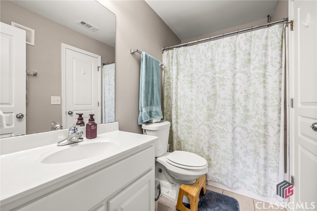 490 Barnett Shoals Road 228