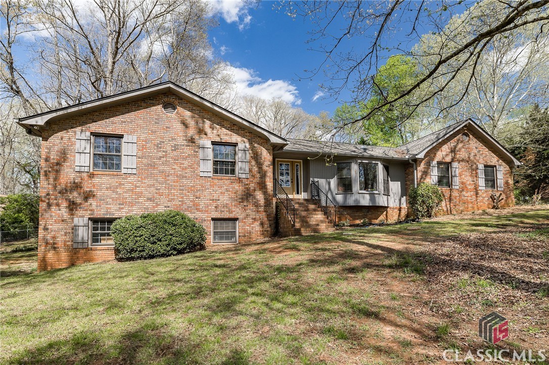 1230 Hickory Hill Drive