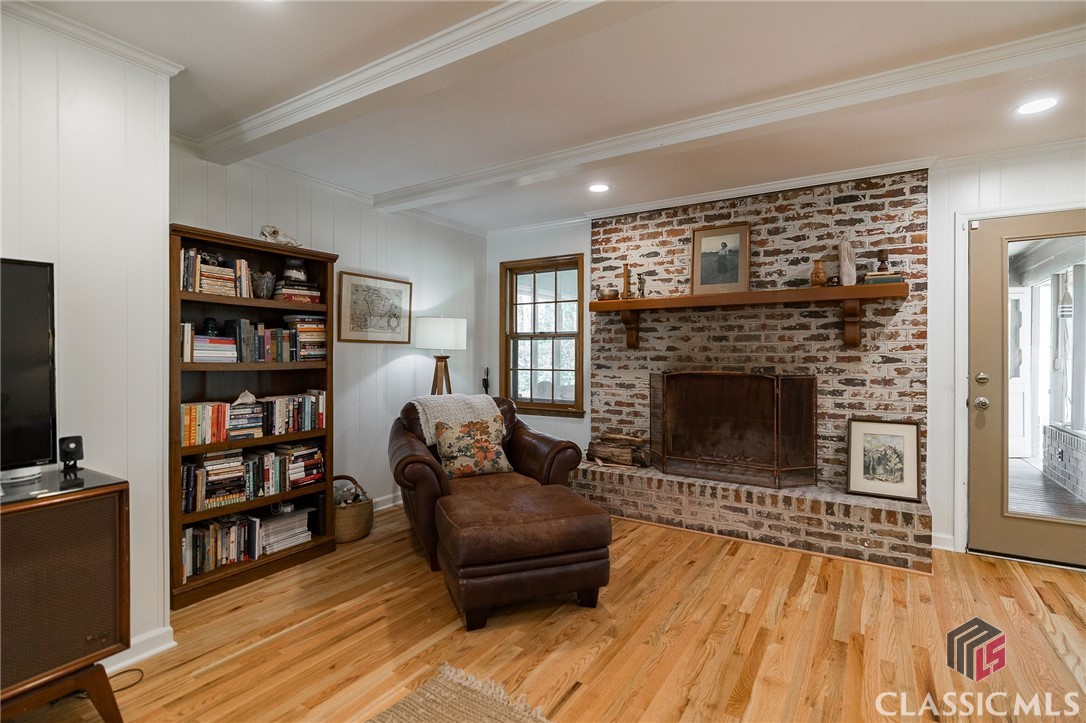 1230 Hickory Hill Drive