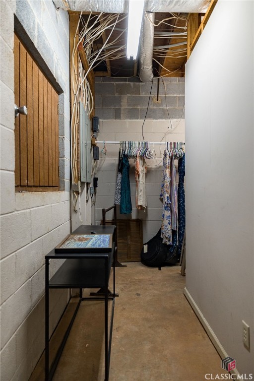 1230 Hickory Hill Drive