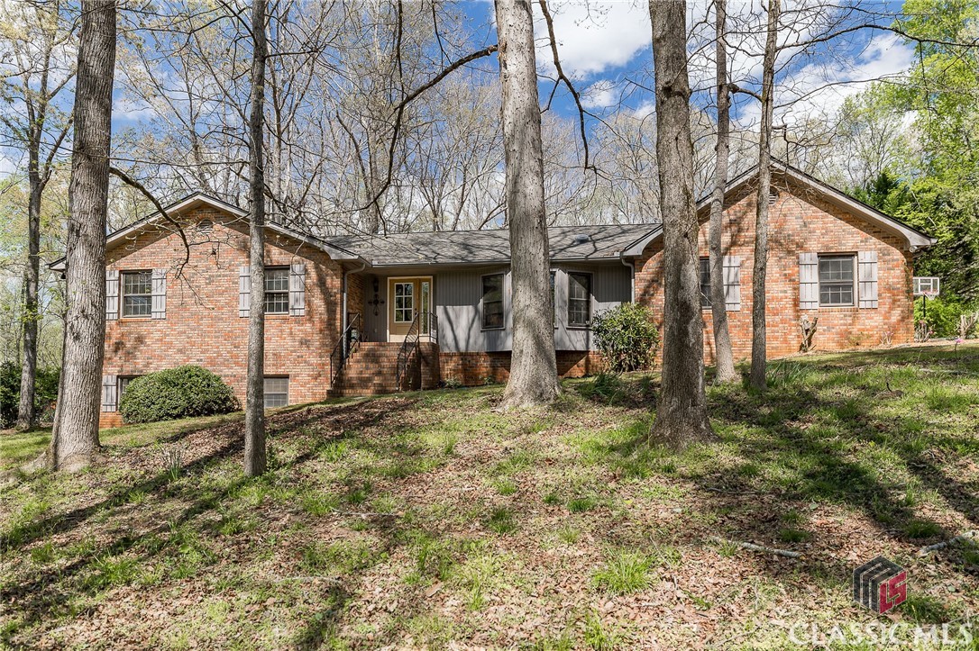 1230 Hickory Hill Drive