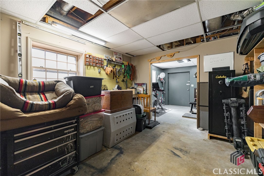 1230 Hickory Hill Drive