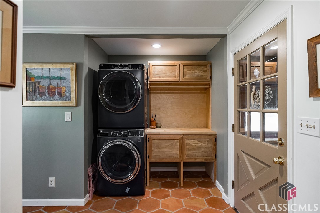 1230 Hickory Hill Drive