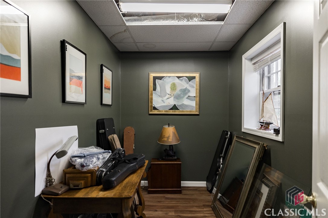 1230 Hickory Hill Drive