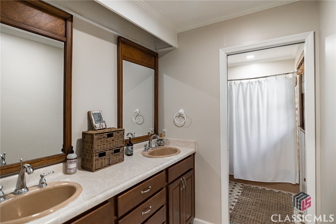 1230 Hickory Hill Drive