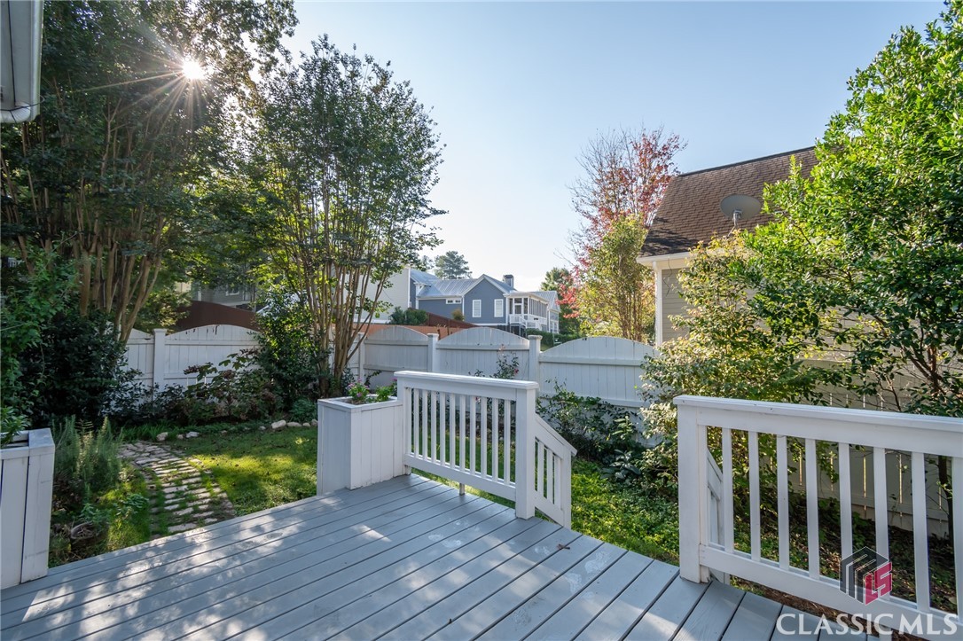 23 Chestnut Oak Run