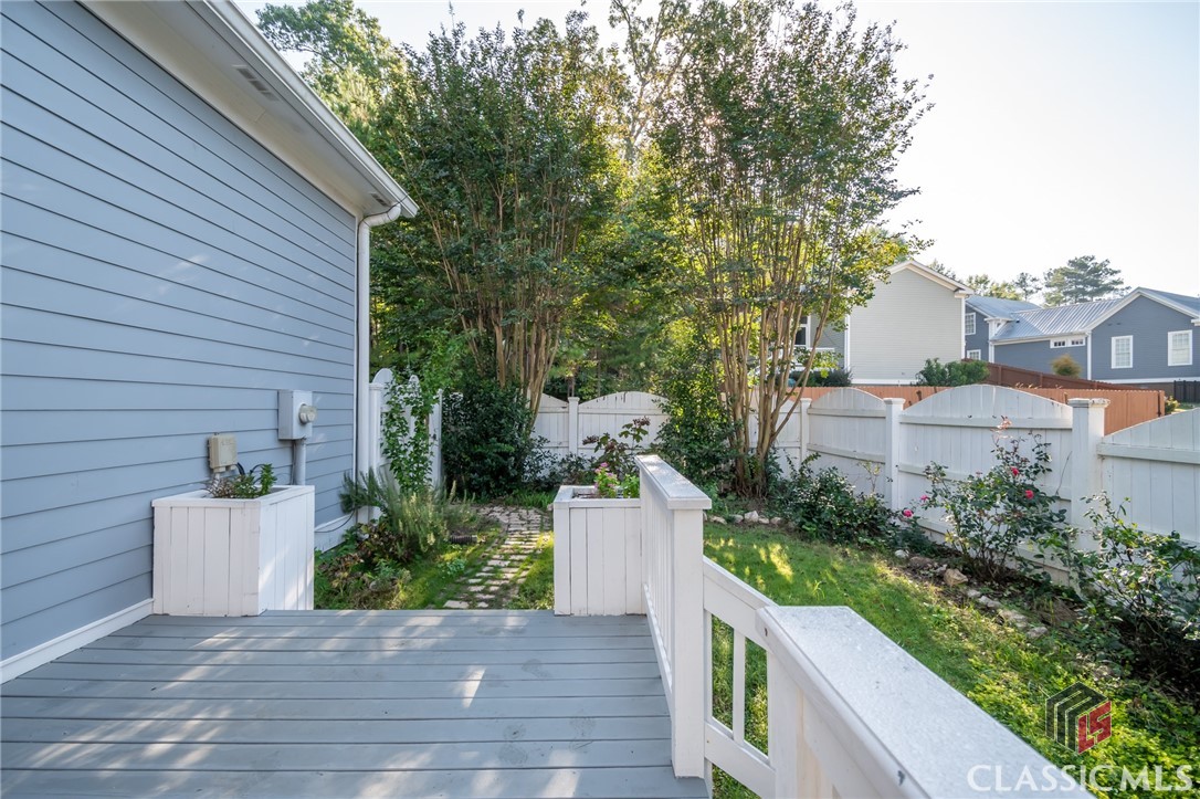 23 Chestnut Oak Run