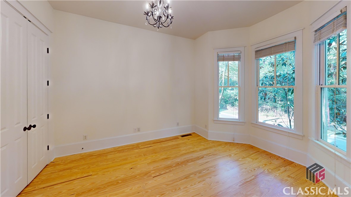 23 Chestnut Oak Run