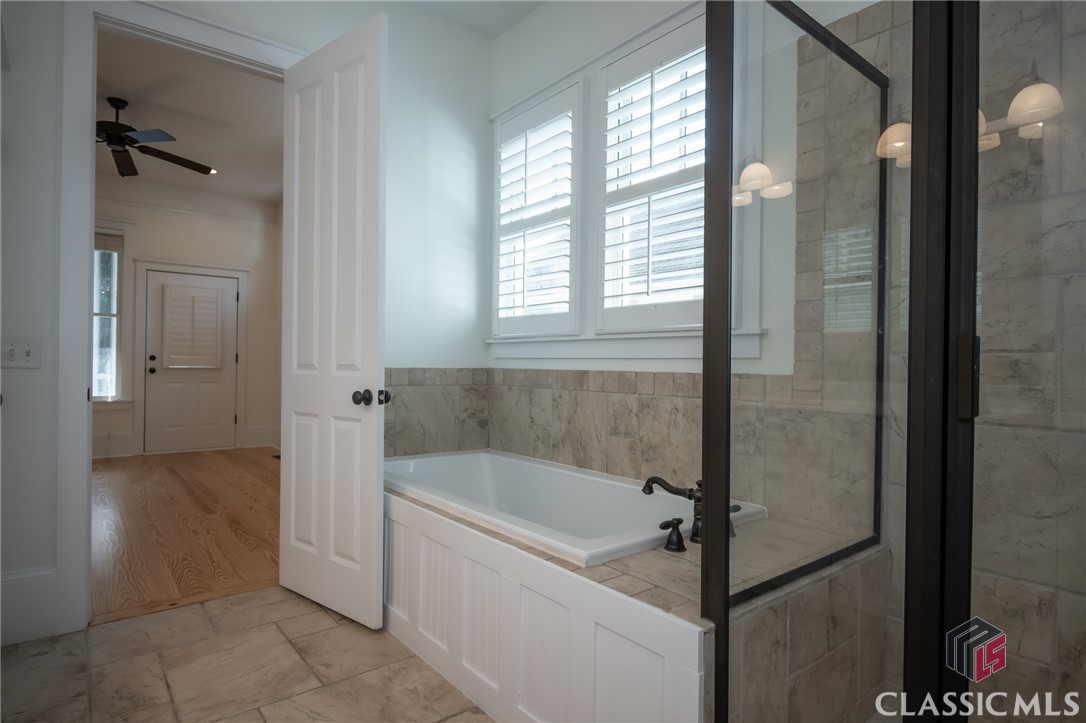 23 Chestnut Oak Run