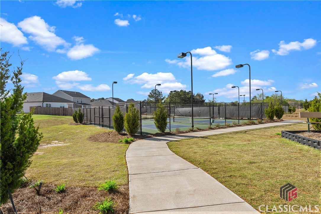 988 Graham Campbell Lane