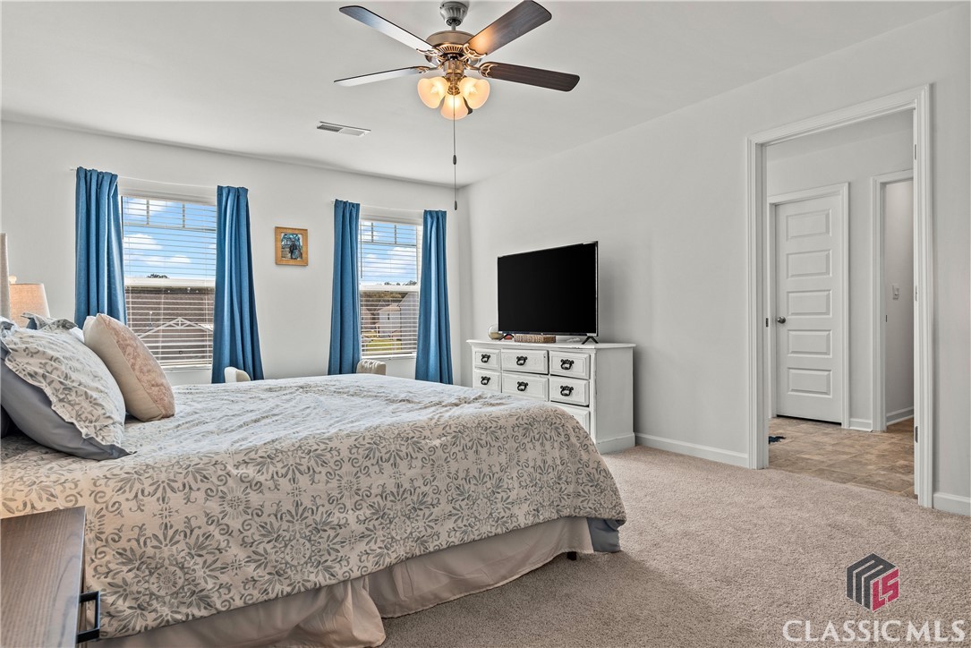 988 Graham Campbell Lane