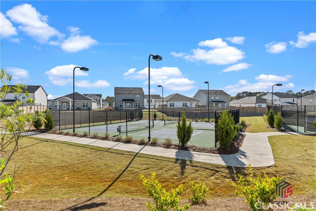 988 Graham Campbell Lane