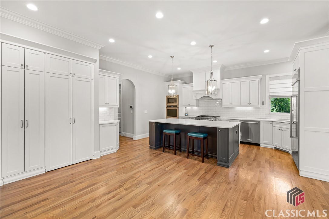 1700 W Fitzgerald Lane