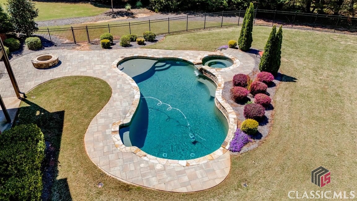 1700 W Fitzgerald Lane