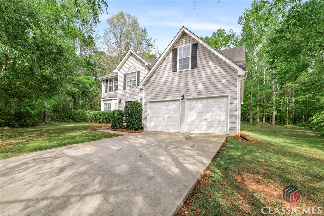 411 Hamilton Drive