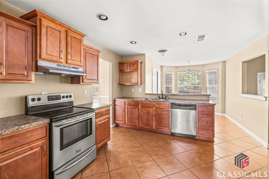411 Hamilton Drive