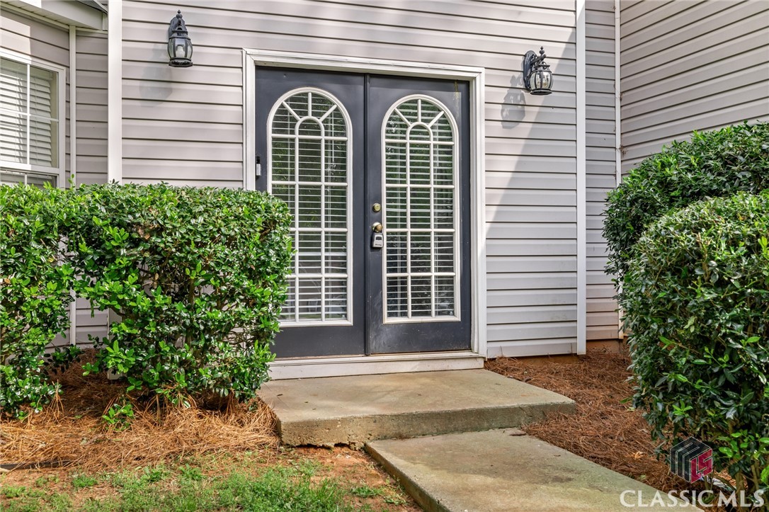 411 Hamilton Drive