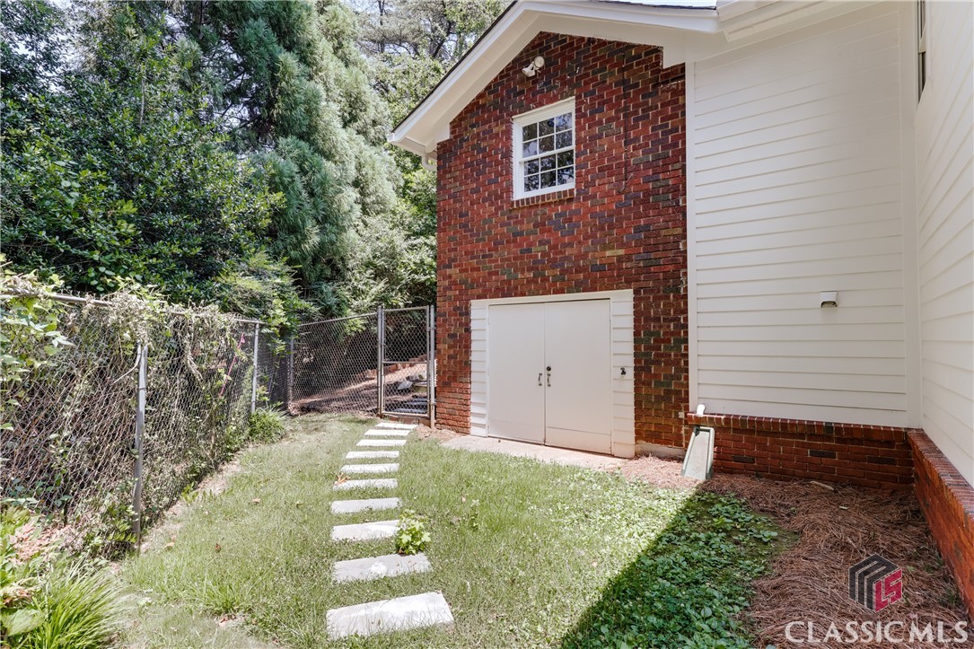 170 Westview Drive
