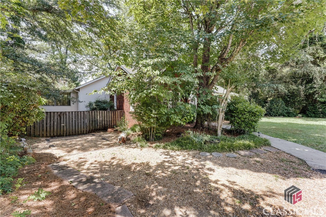 170 Westview Drive