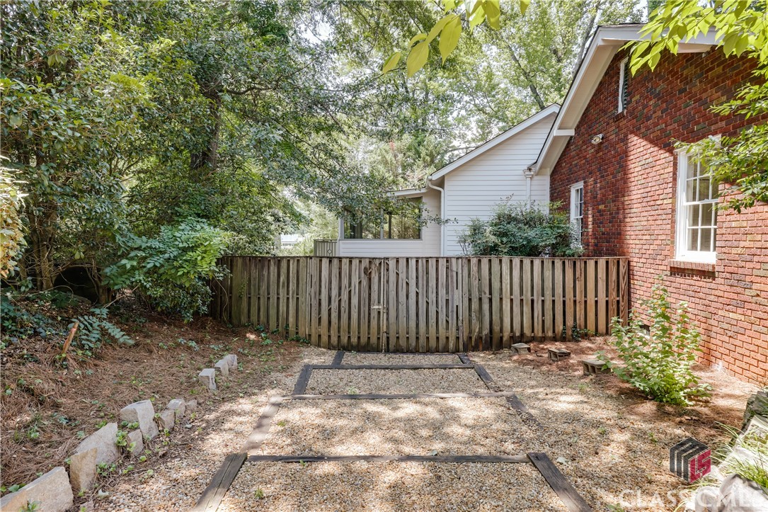 170 Westview Drive