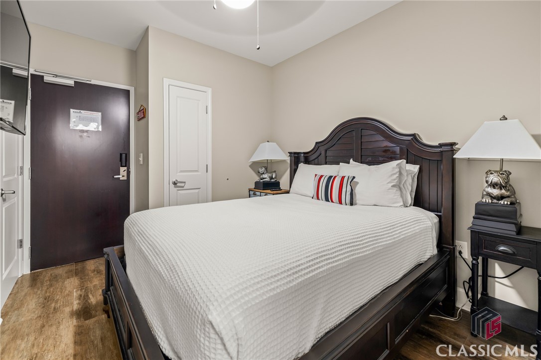 250 W Broad Street 601