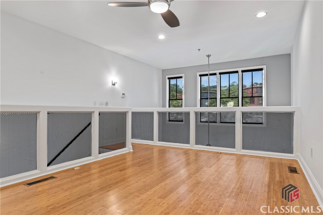 118 Ruth Drive 260