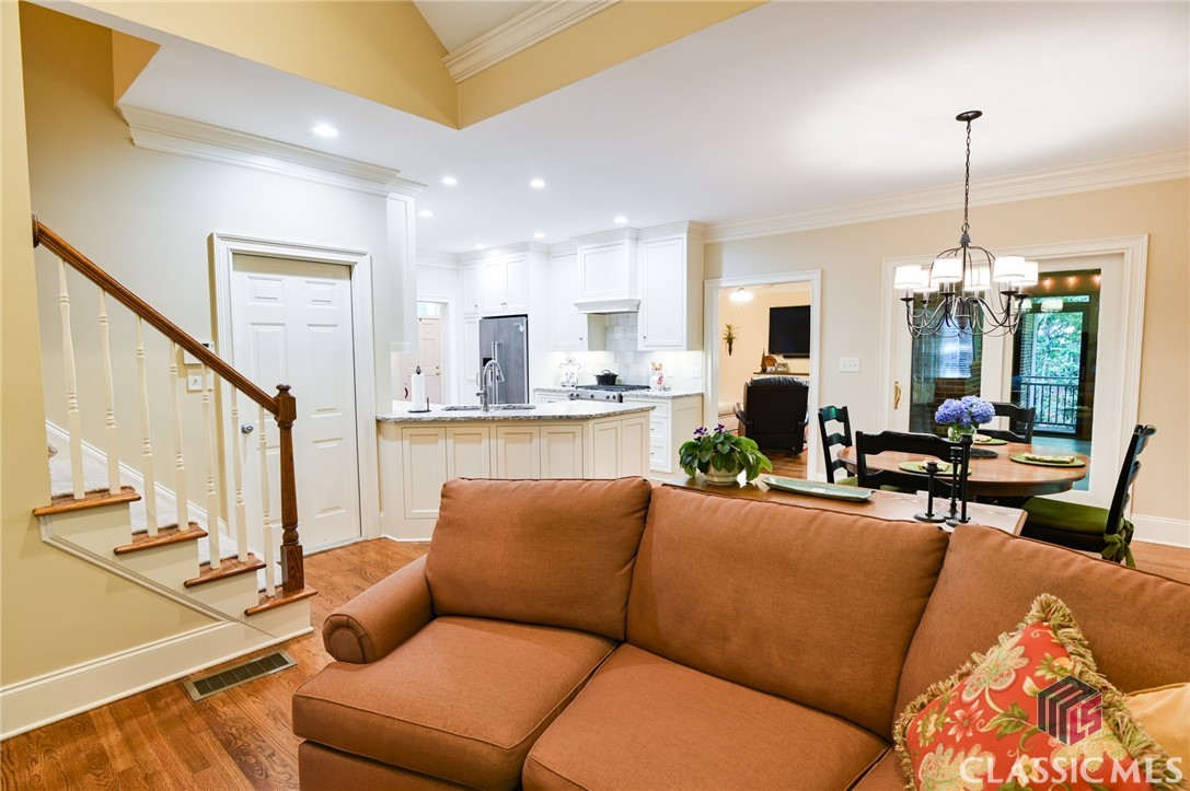 1221 Dials Plantation Drive