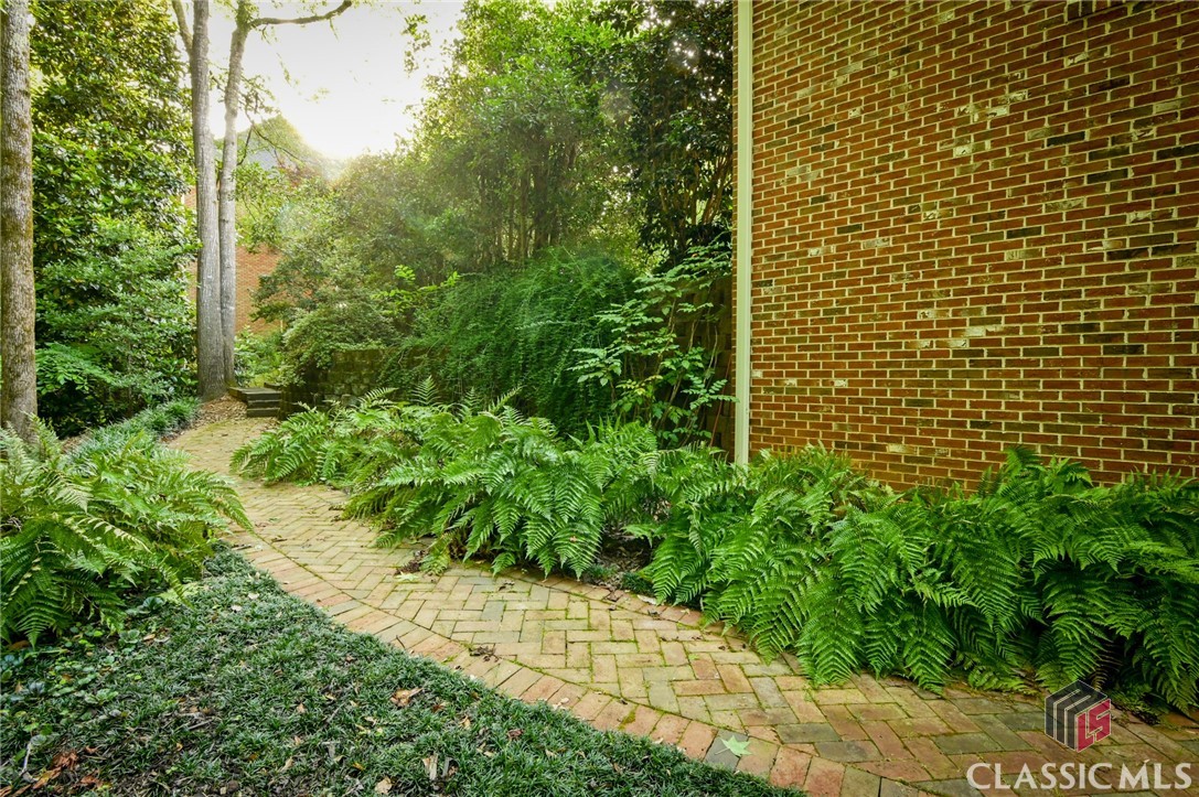 1221 Dials Plantation Drive