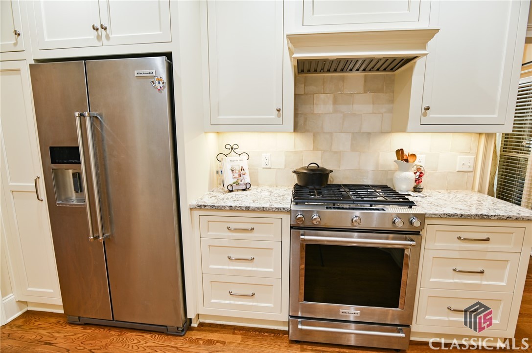 1221 Dials Plantation Drive