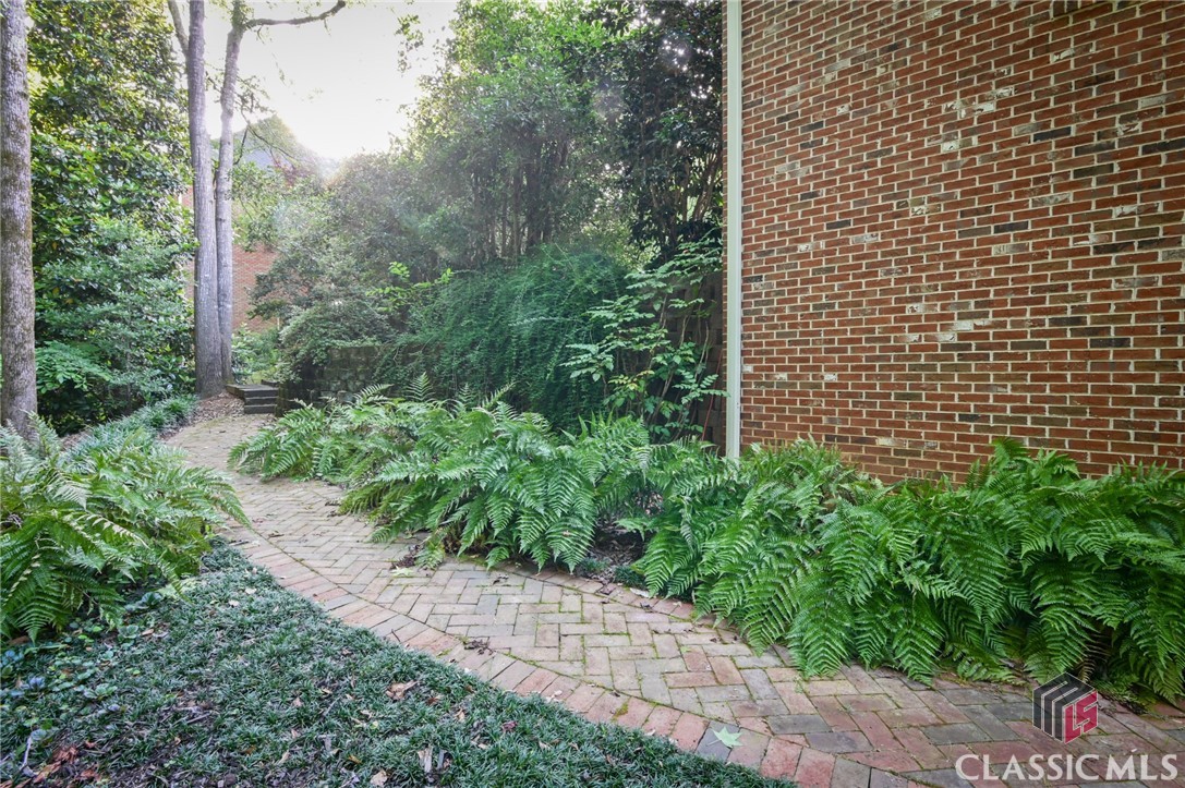 1221 Dials Plantation Drive