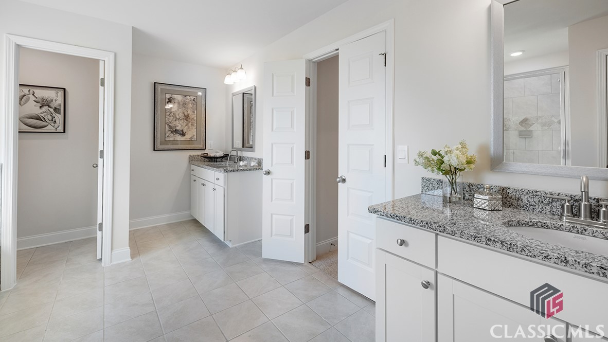 1605 Riverpoint Drive 04E