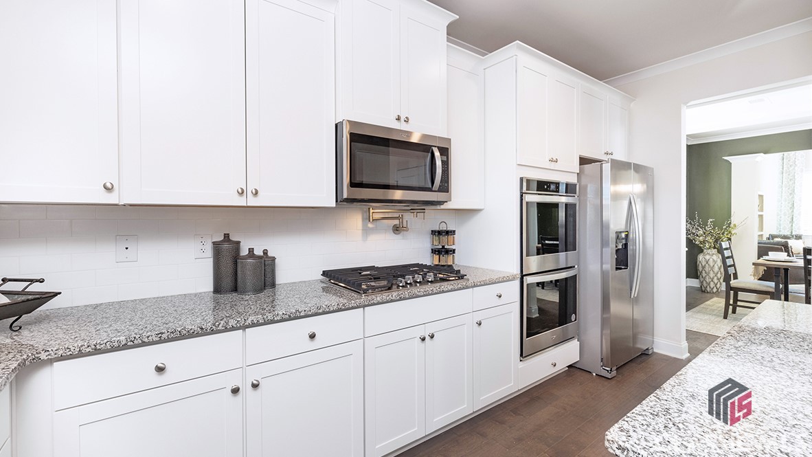 1605 Riverpoint Drive 04E