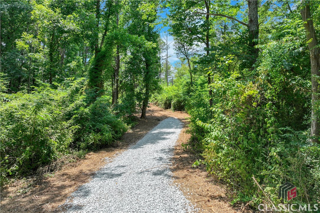 20 Hawk Creek Trail