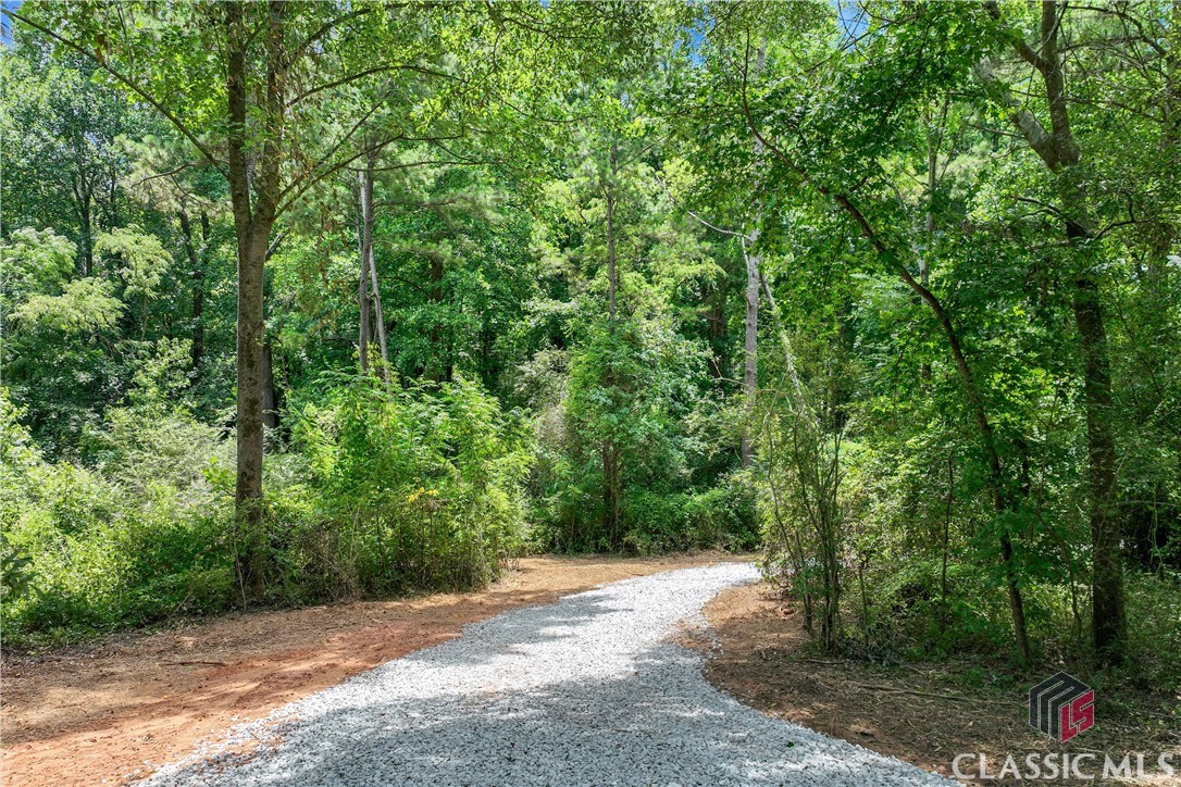 20 Hawk Creek Trail