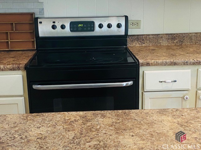 175 Glenn Carrie Road