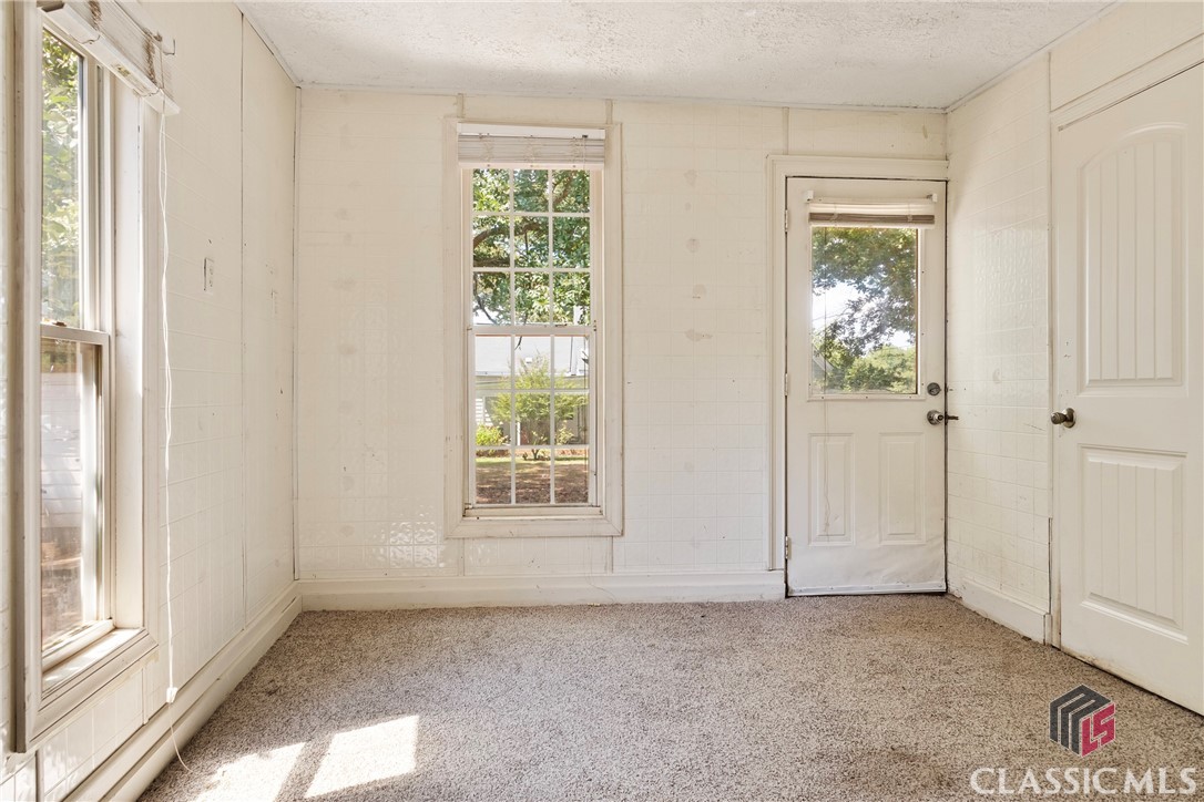 175 Glenn Carrie Road