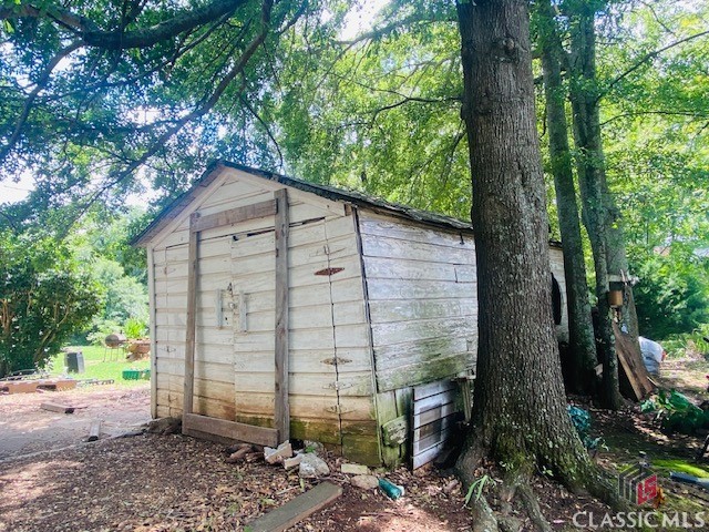 175 Glenn Carrie Road