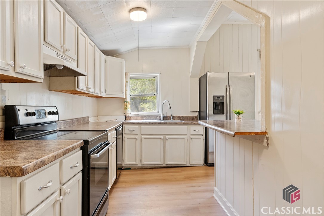 175 Glenn Carrie Road