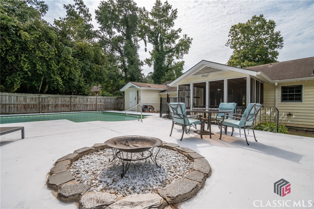 165 Fairlane Drive