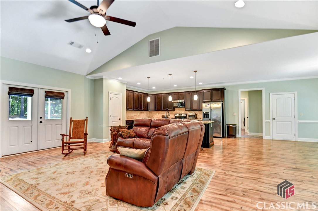 3230 Greensboro Road