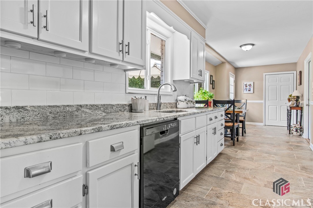 1150 Hillcrest Drive