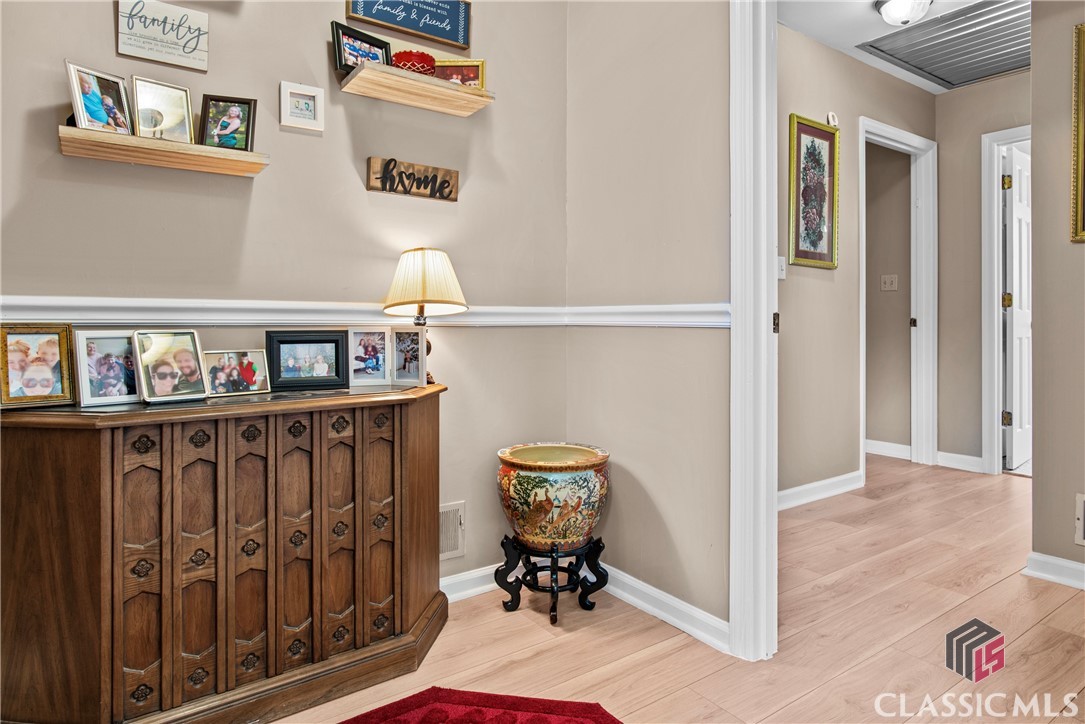 1150 Hillcrest Drive