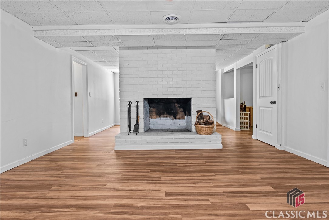 1150 Hillcrest Drive