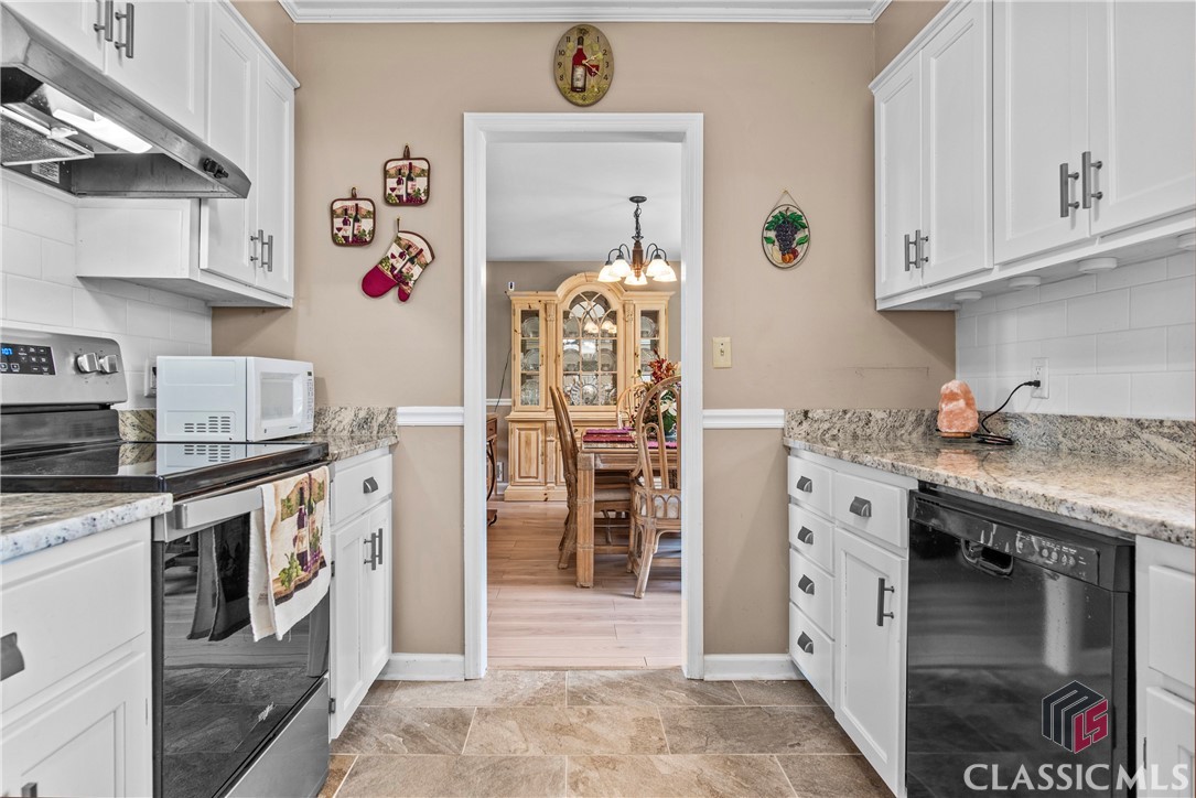 1150 Hillcrest Drive