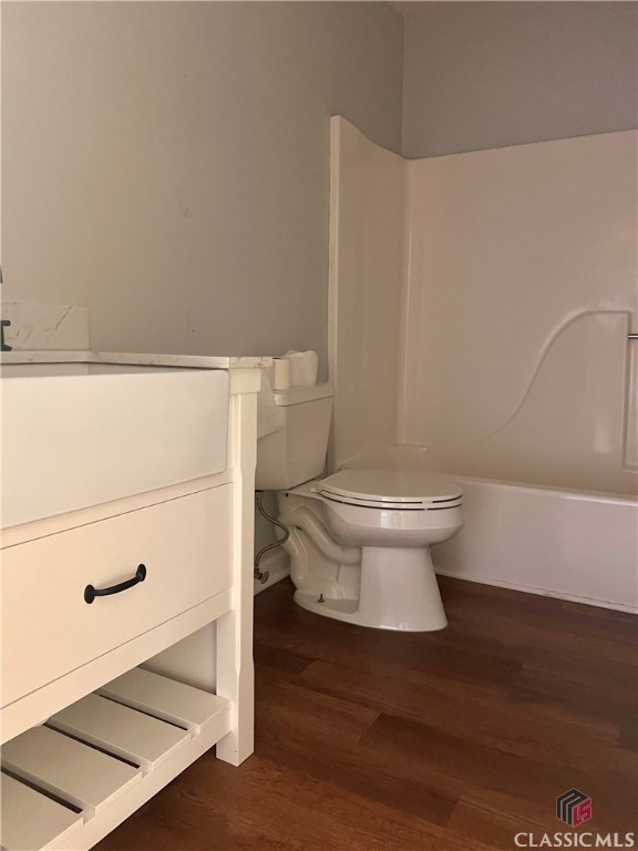 595 Macon Highway 12