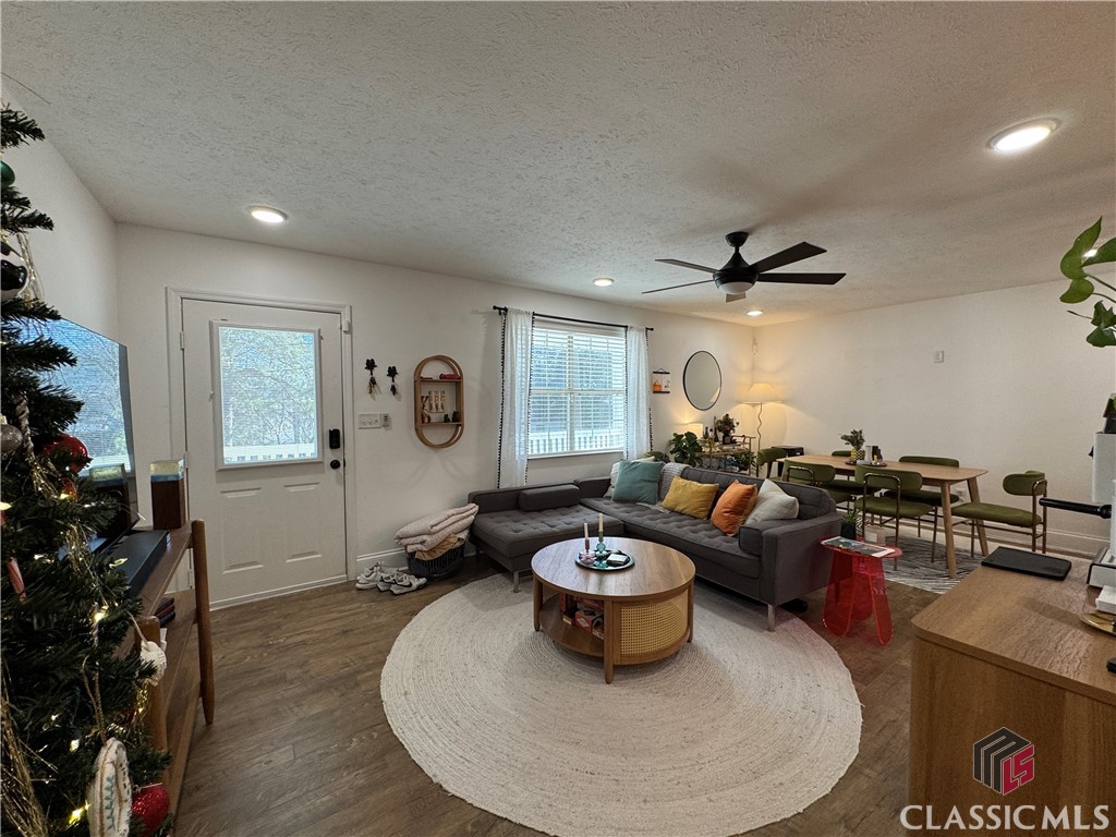 112 Magnolia Terrace