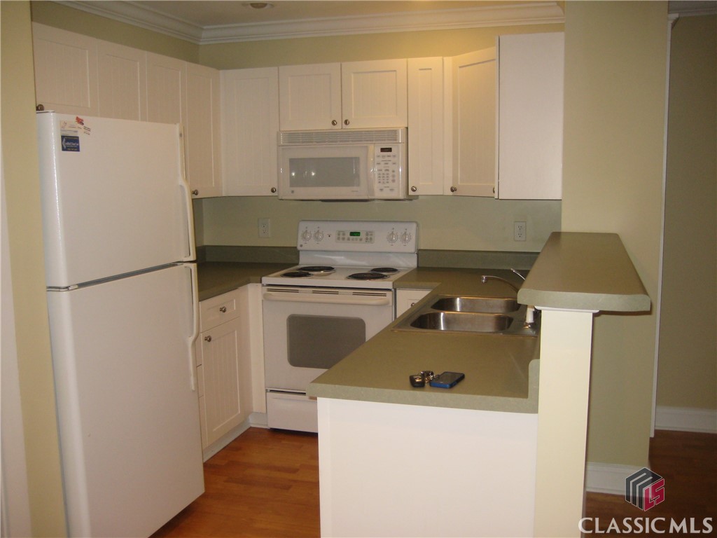 490 Barnett Shoals Road 815