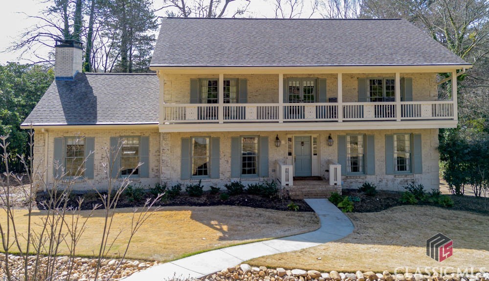290 St George Drive
